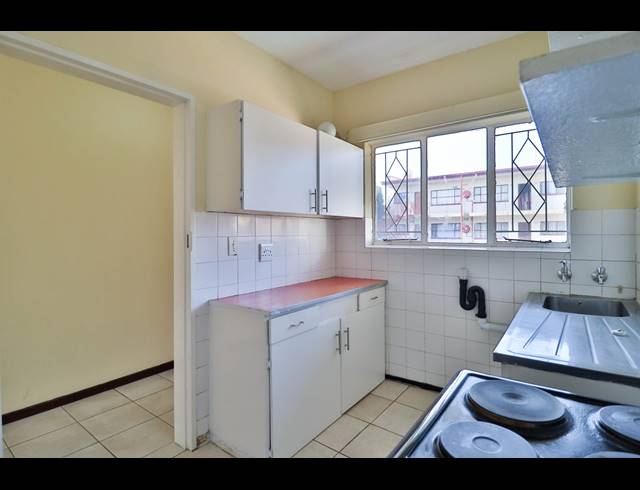 2 BEDROOM APARTMENT FOR SALE IN KENSINGTON B